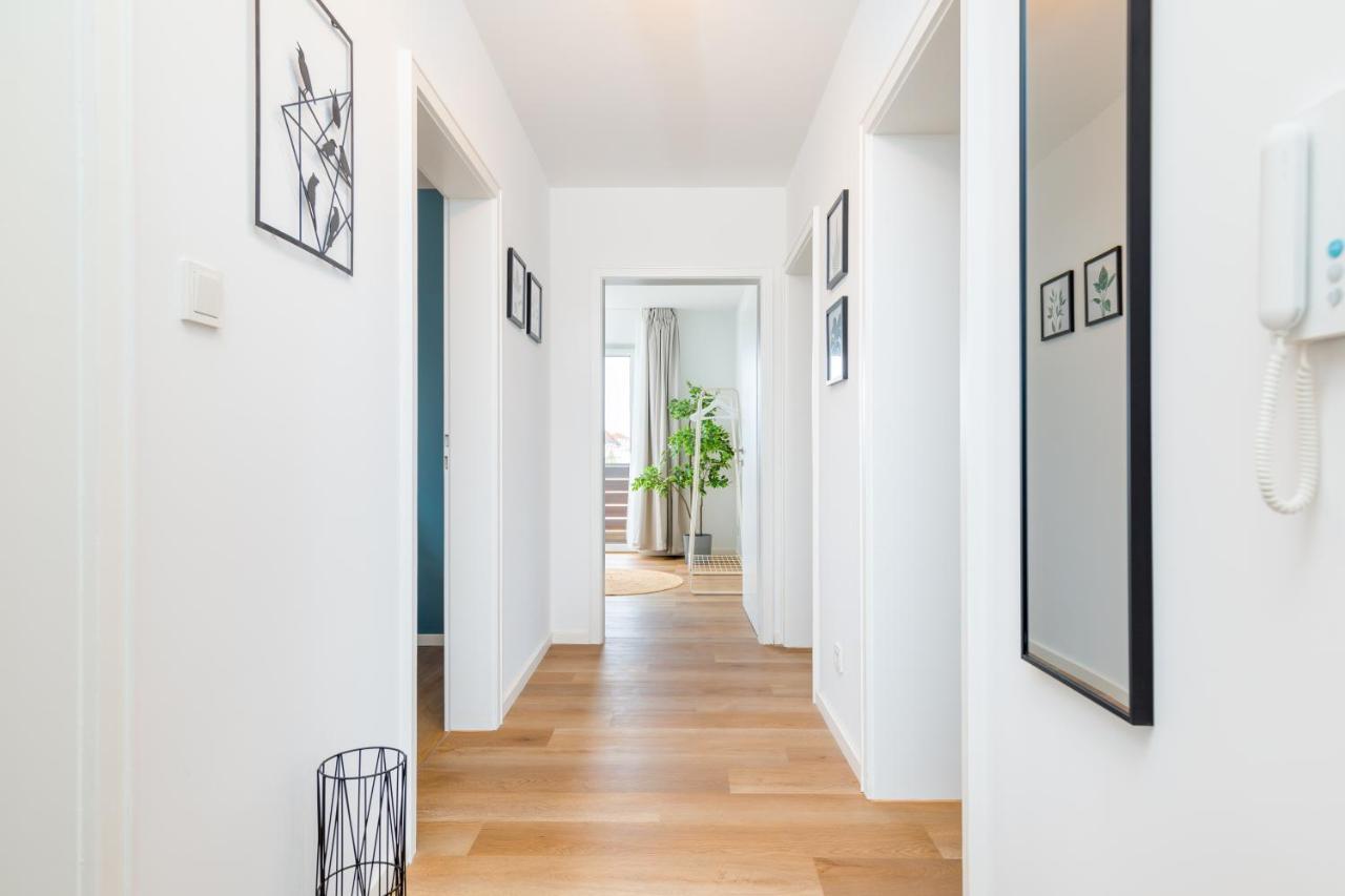 E&K Living - Design Apartment - 2 Bedrooms - Kitchen - Free Parking Augsbourg Extérieur photo
