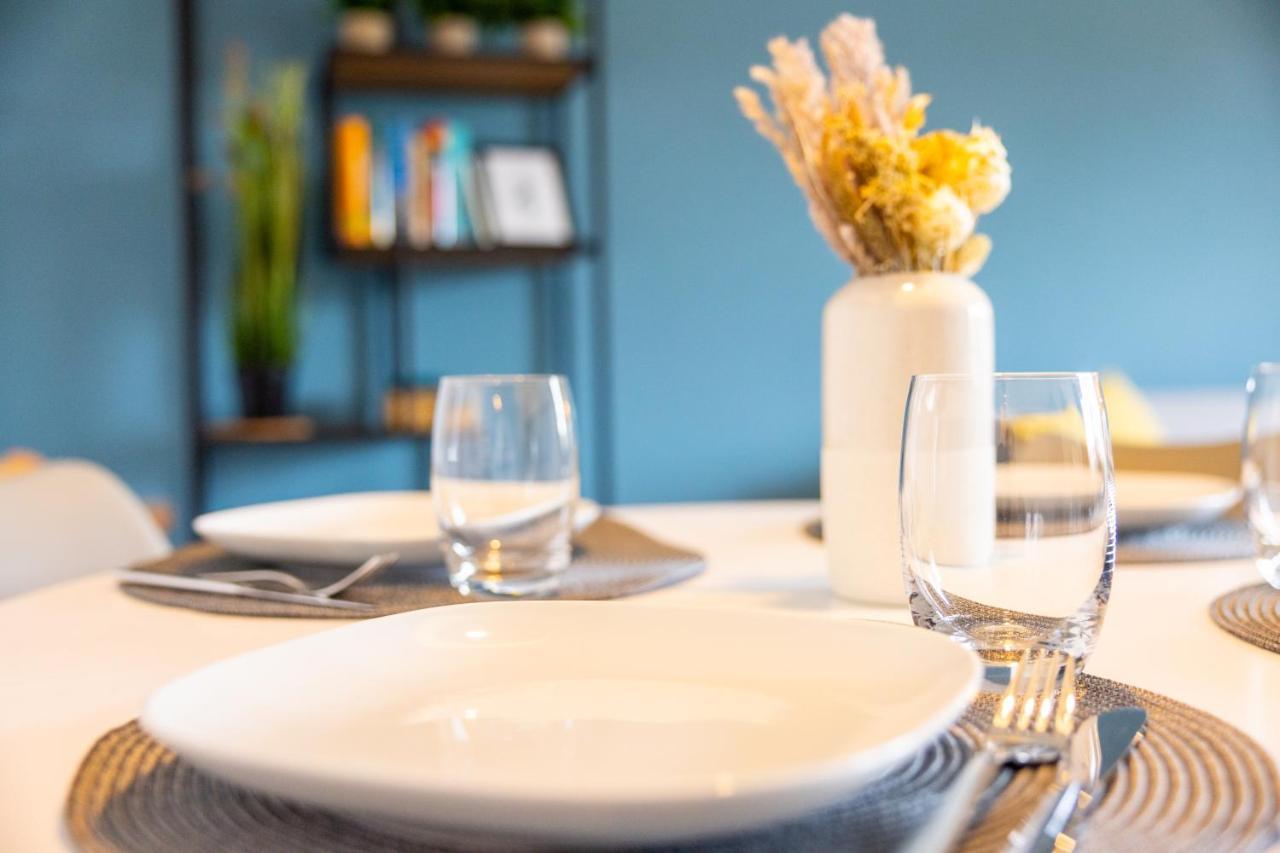 E&K Living - Design Apartment - 2 Bedrooms - Kitchen - Free Parking Augsbourg Extérieur photo
